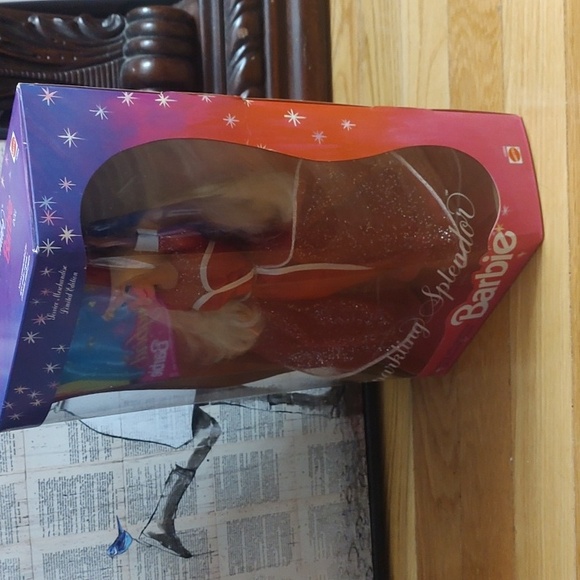 1993 Sparkling Splendor Barbie - Picture 6 of 11